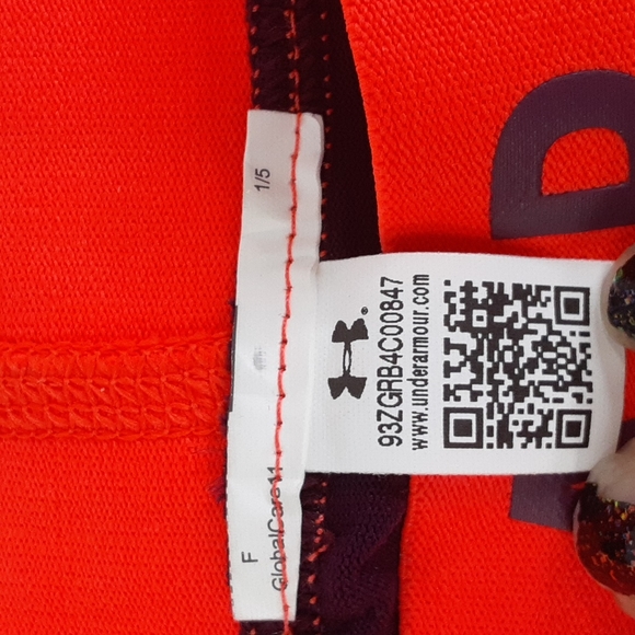 Under Armour legging bottom small short - Picture 4 of 4